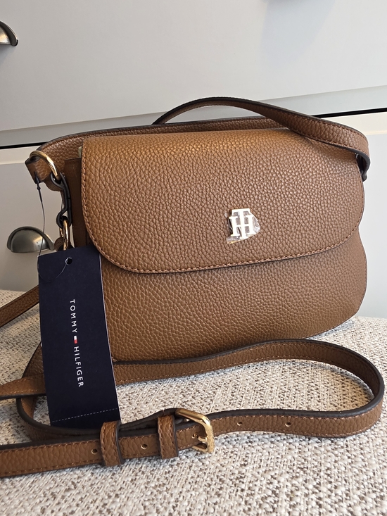Tommy Hilfiger Handbags - Tommy Hilfiger Brown Crossbody Bag